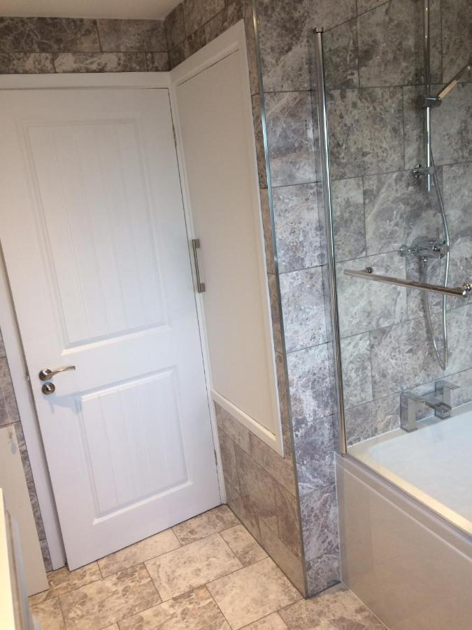Beautiful En-Suite Bedroom Ipswich Bagian luar foto