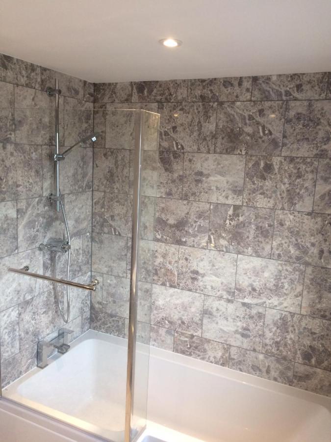 Beautiful En-Suite Bedroom Ipswich Bagian luar foto