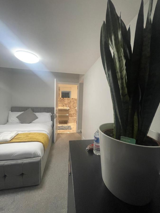 Beautiful En-Suite Bedroom Ipswich Bagian luar foto