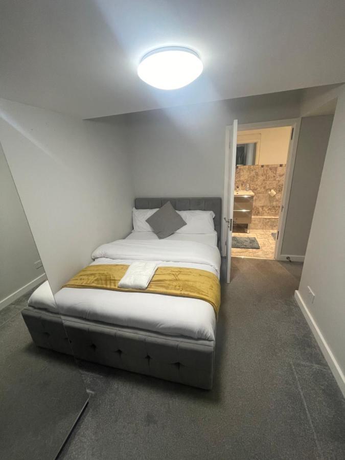Beautiful En-Suite Bedroom Ipswich Bagian luar foto